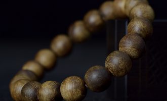 文莱出产的沉香手串需要多少钱？